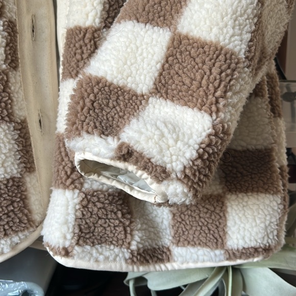 Checker Patterned Jacket - Picture 4 of 8